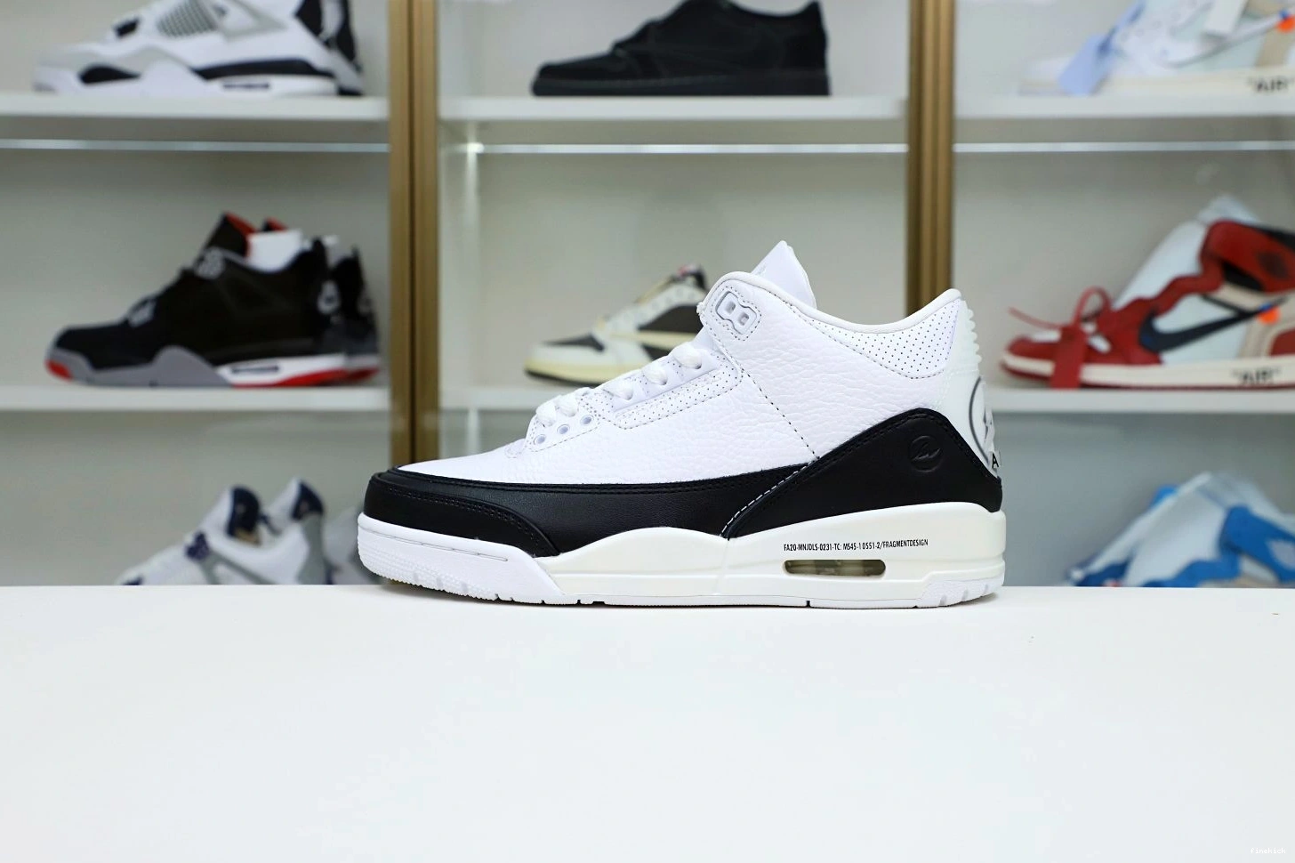 AIR 3 DESIGN RETRO 'WHITE' JORDAN X FRAGMENT SP 1227